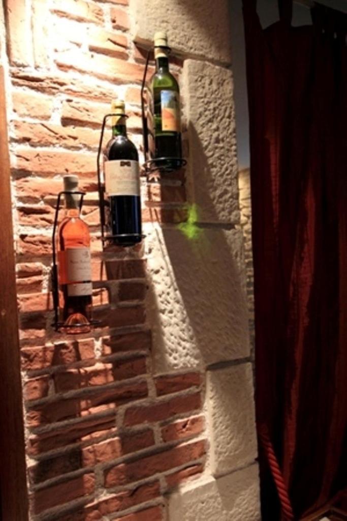 Au Bon Laboureur Hotel Bray-sur-Seine Bagian luar foto